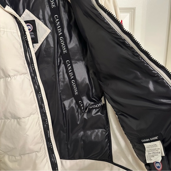 Canada Goose HyBridge Down Jacket - cream with black zippers - Picture 5 of 11